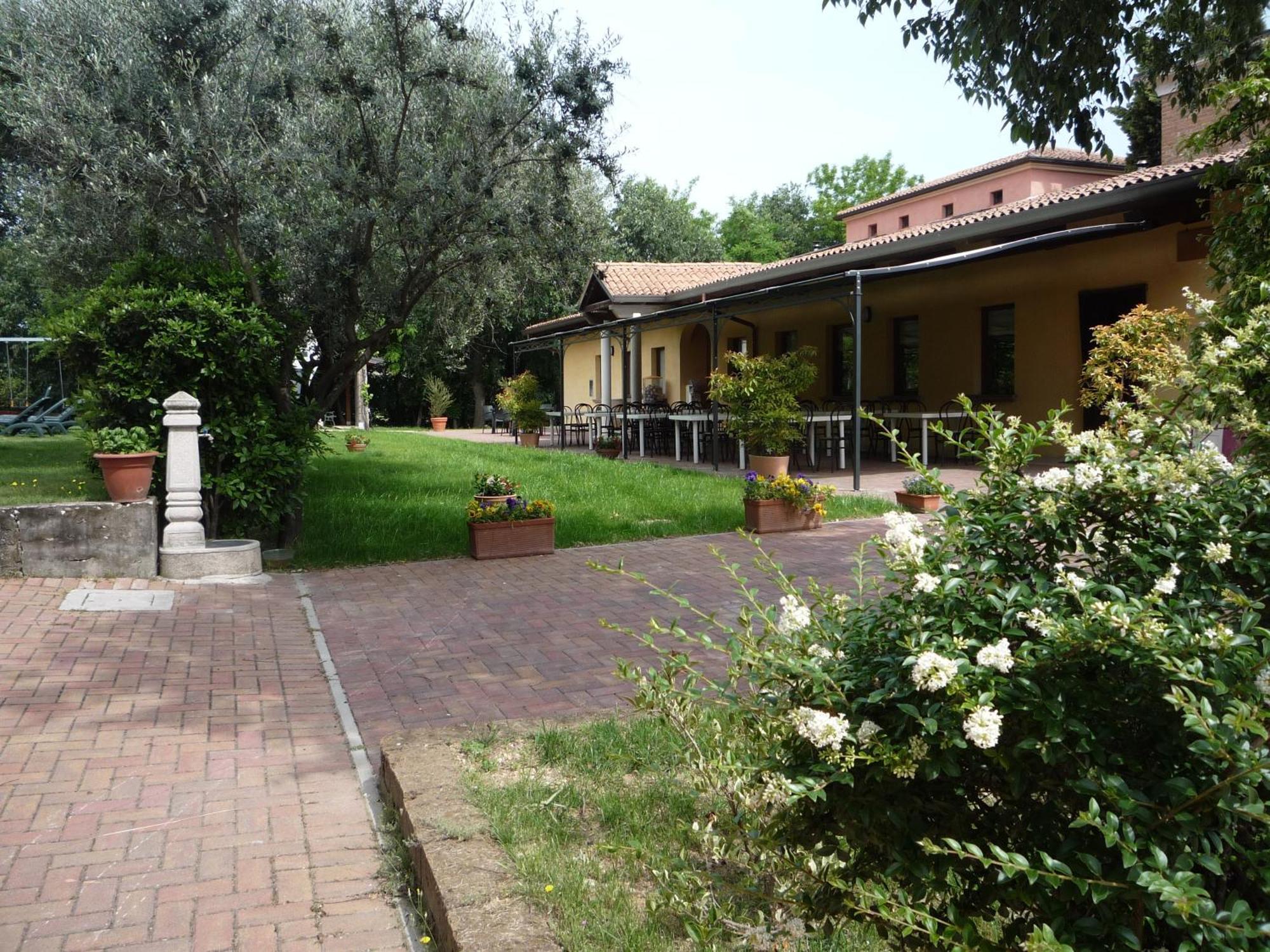 Agriturismo Lupo Bianco Monzambano Εξωτερικό φωτογραφία
