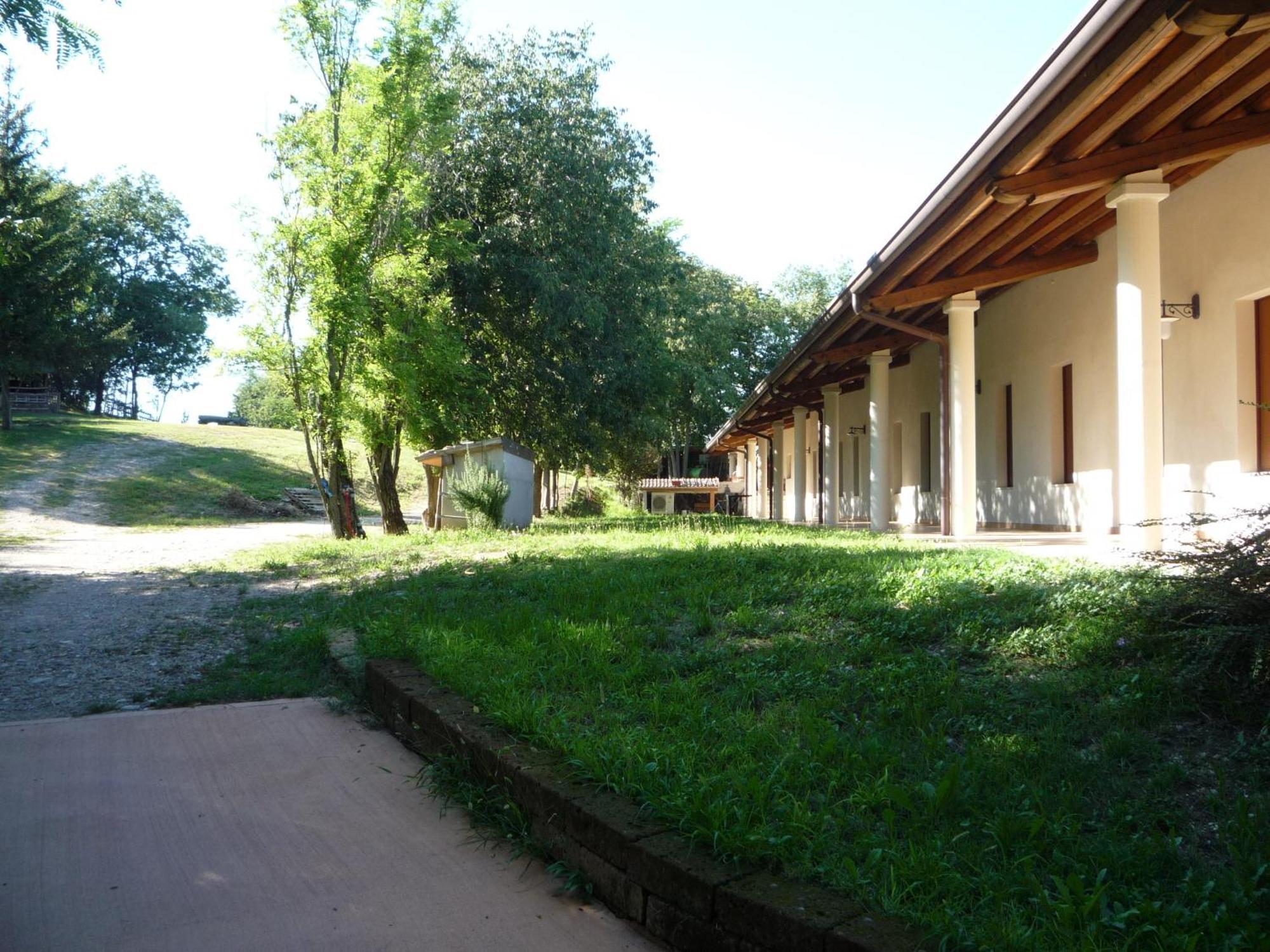 Agriturismo Lupo Bianco Monzambano Εξωτερικό φωτογραφία