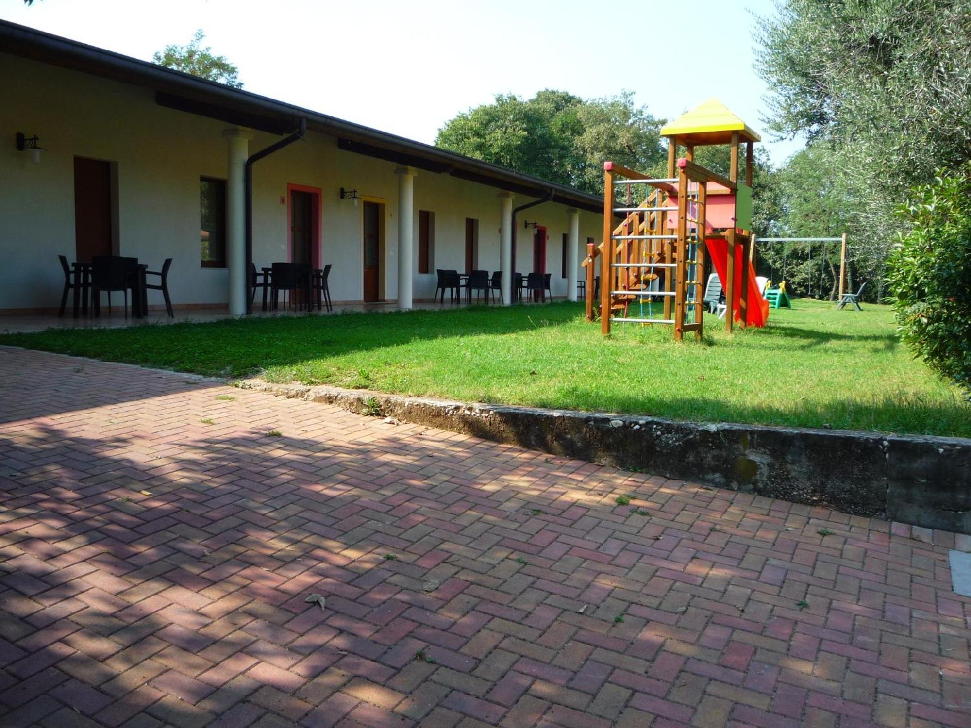 Agriturismo Lupo Bianco Monzambano Εξωτερικό φωτογραφία