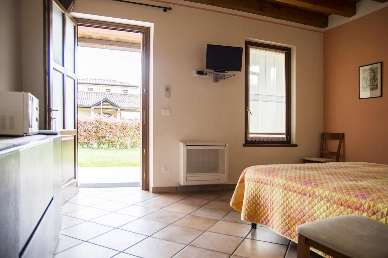 Agriturismo Lupo Bianco Monzambano Εξωτερικό φωτογραφία