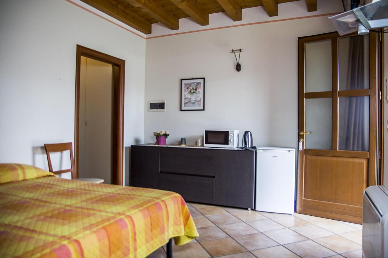 Agriturismo Lupo Bianco Monzambano Εξωτερικό φωτογραφία