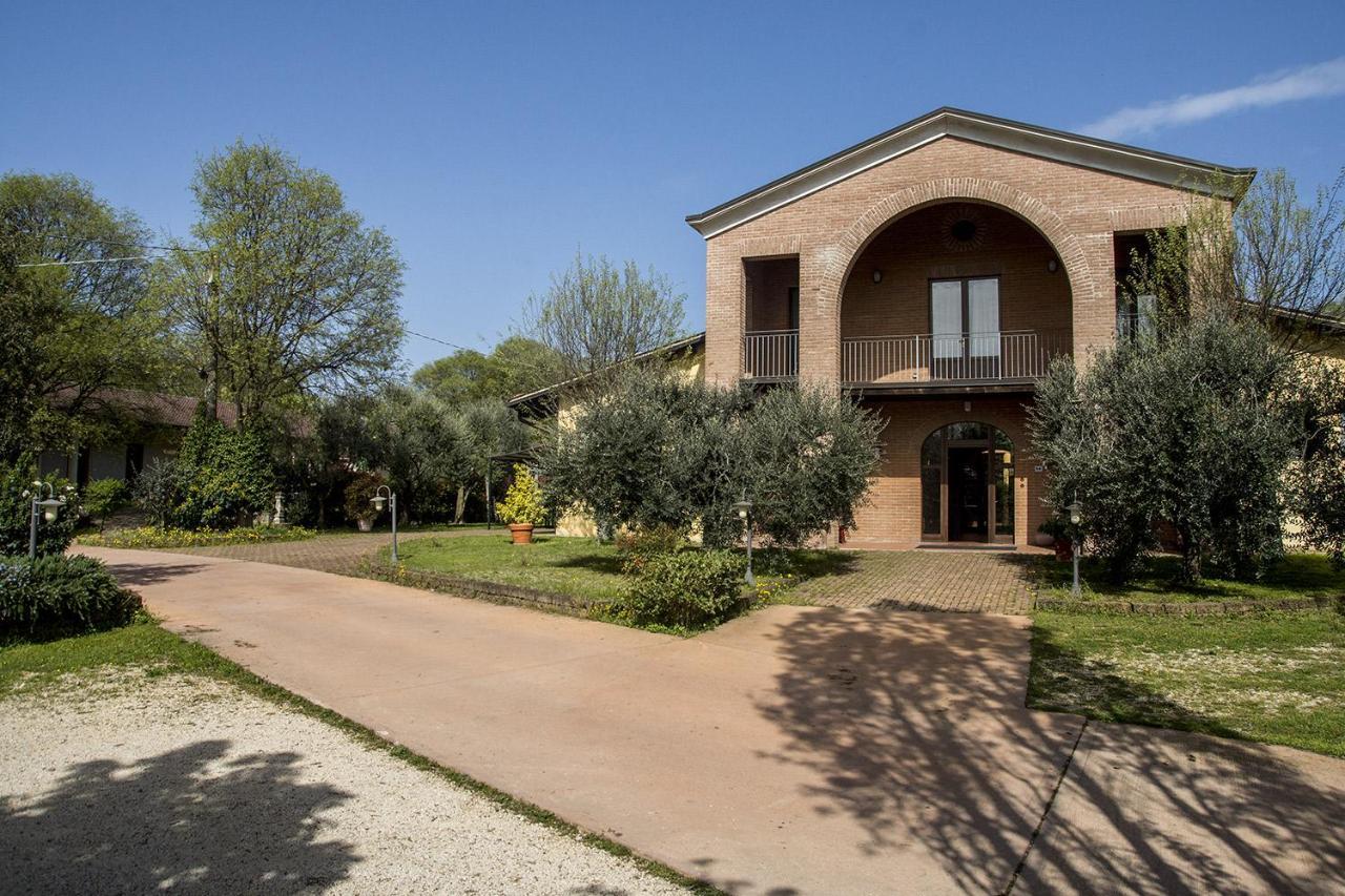 Agriturismo Lupo Bianco Monzambano Εξωτερικό φωτογραφία
